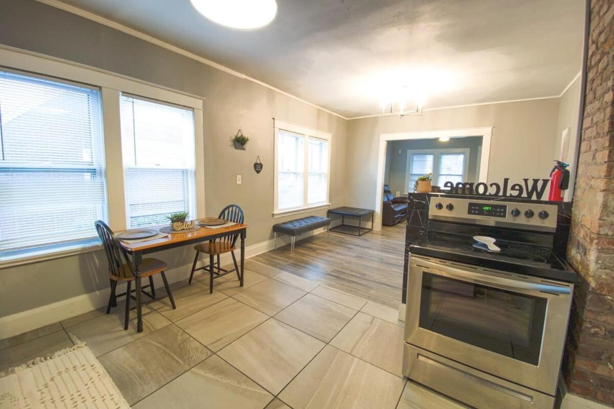 Large 6Br, 2 Bath In Niagarafallen Exteriör bild